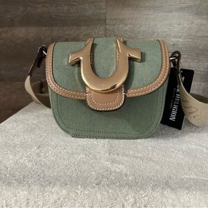 ❤️True Religion Green and Tan Crossbody‎ Bag